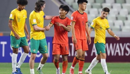 中澳核心赛后惺惺相惜 本尼：蒯纪闻值得更高平台