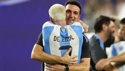 从险些辞职到大赛三连冠 斯卡洛尼已是阿根廷教父